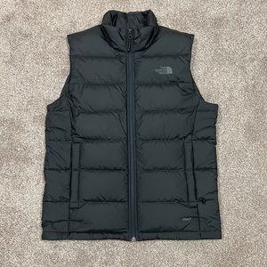 Men’s North Face 550 Down Vest - M